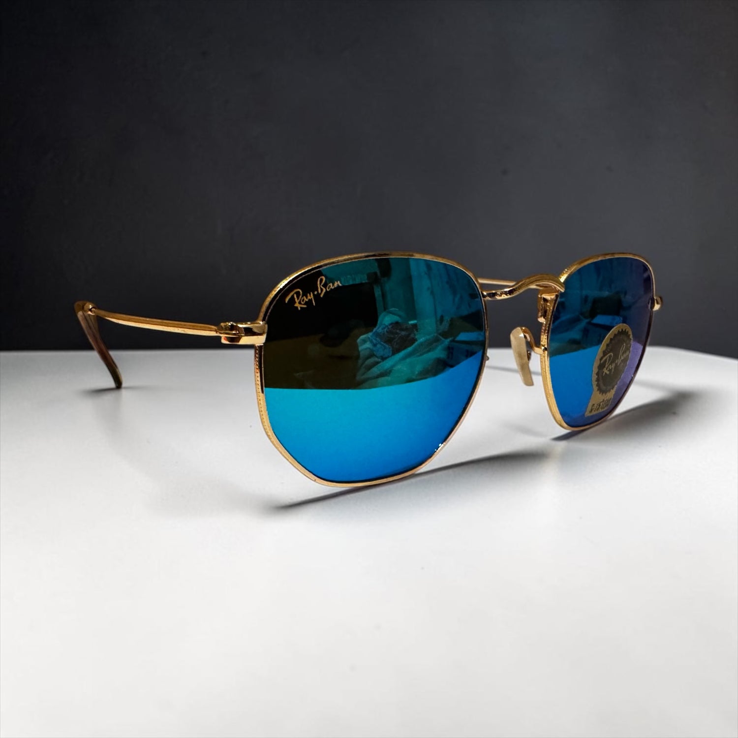 RAY-BAN